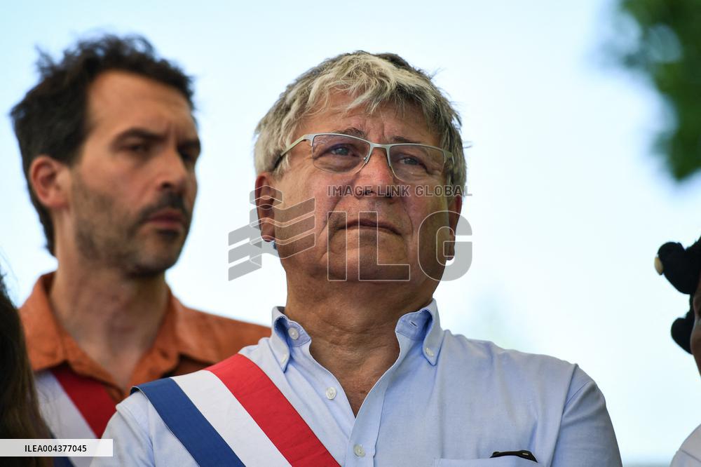 Jean-Luc Melenchon speaks on May Day in Paris FA