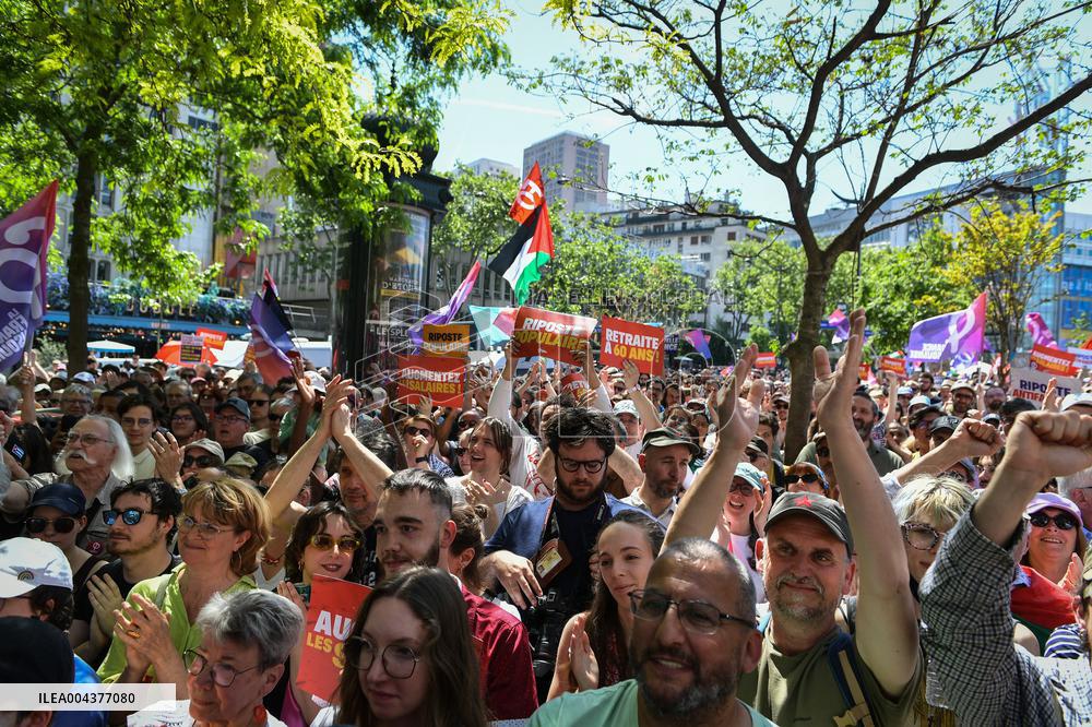 Jean-Luc Melenchon speaks on May Day in Paris FA