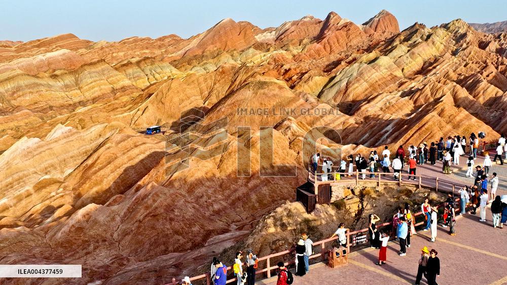 Danxia Landform Tour in Zhangye