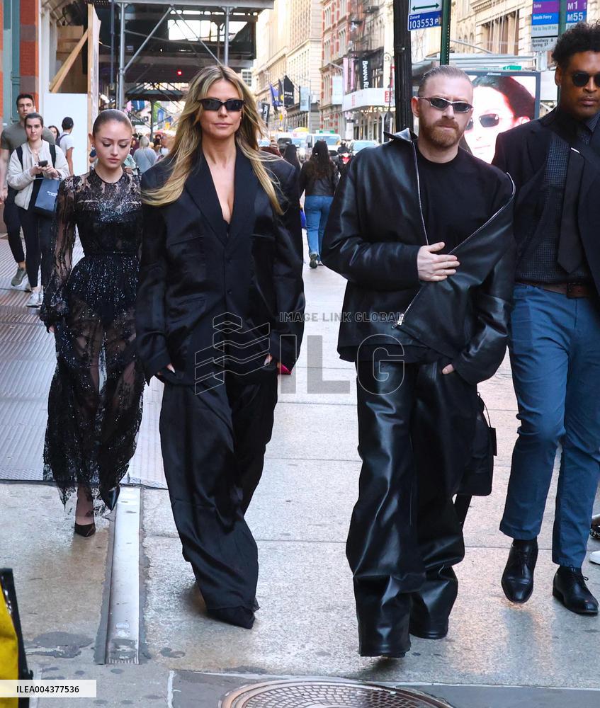 Heidi Klum Out And About - NYC