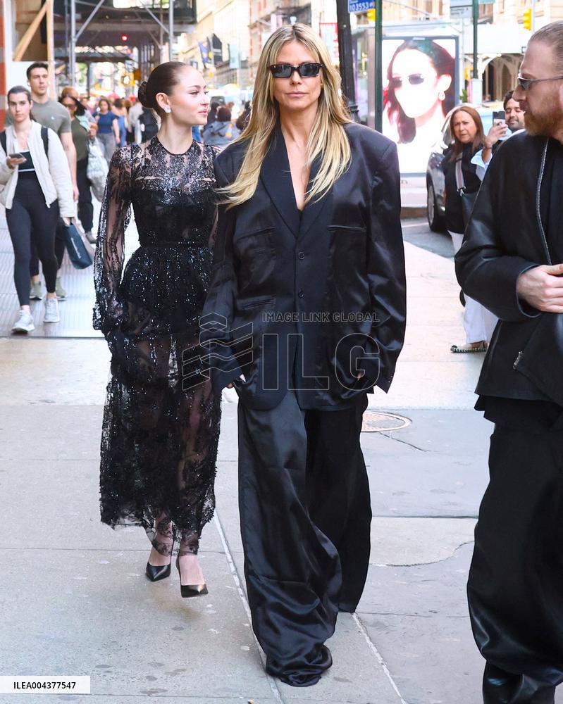 Heidi Klum Out And About - NYC