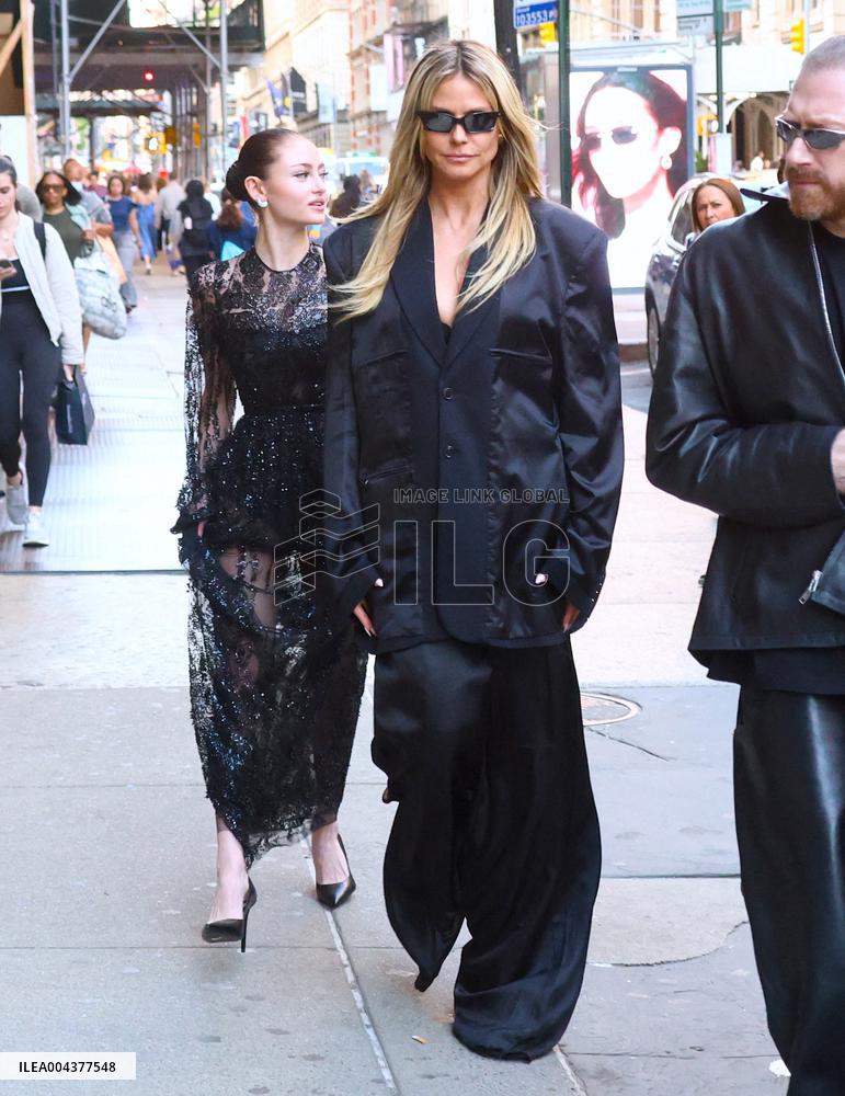 Heidi Klum Out And About - NYC