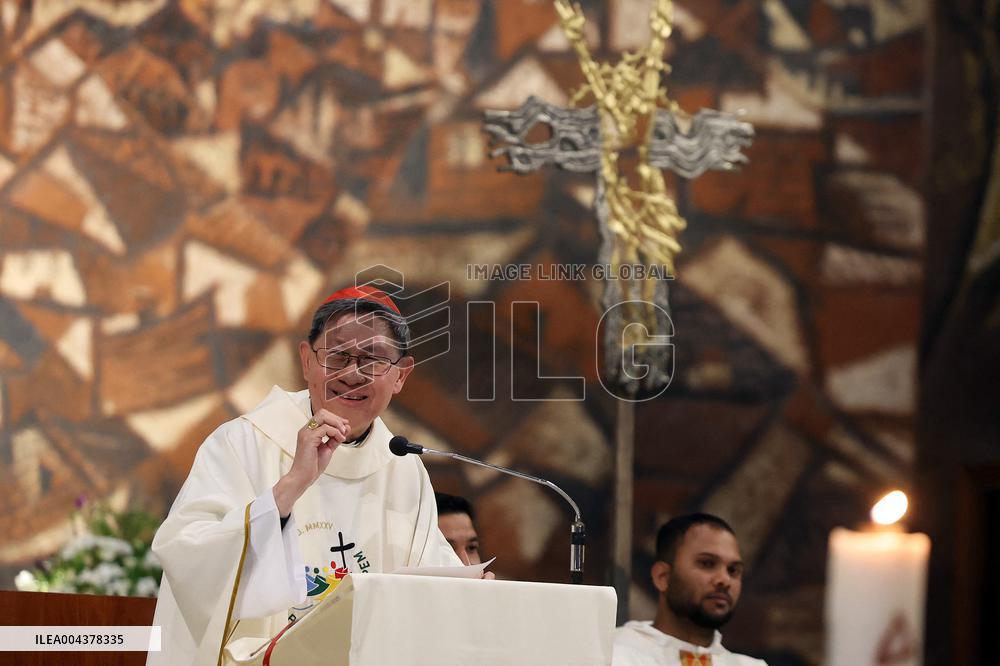 Cardinal Tagle Celebrates Mass in Centocelle - Rome