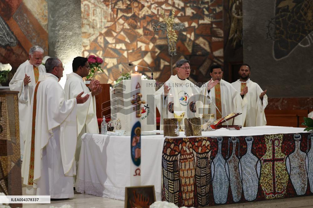 Cardinal Tagle Celebrates Mass in Centocelle - Rome