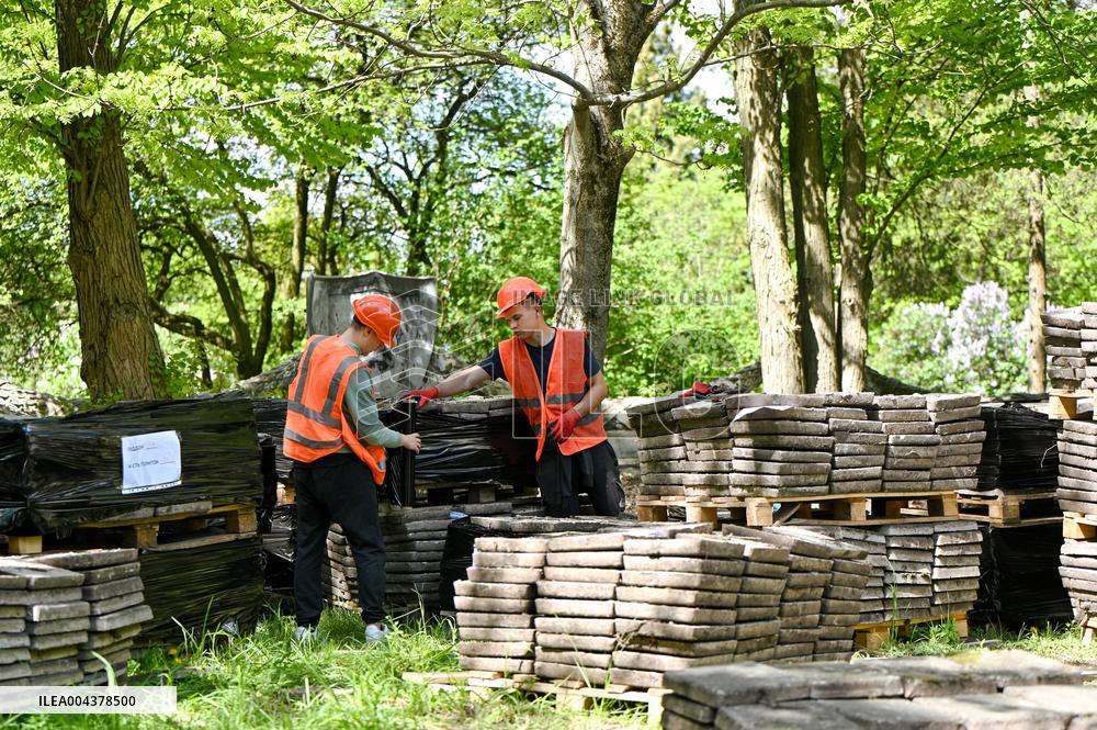 Exhumation of Soviet burials at Hill of Glory in Lviv