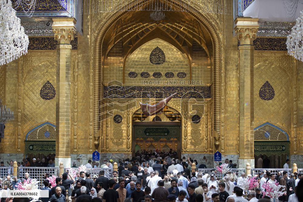 Shia Muslims Visit The Holy Shrine Of Imam Hussein - Iraq