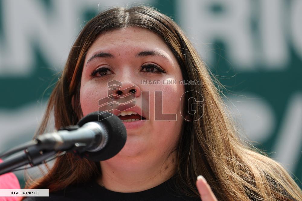 Free Abrego Rally At White House - Washington