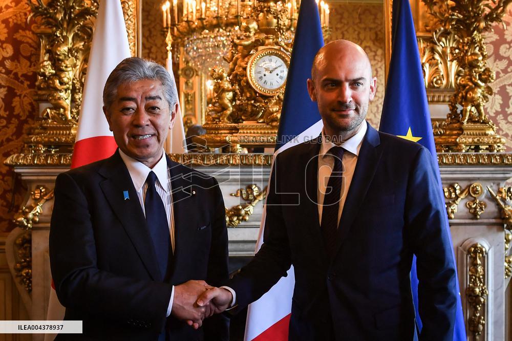 Jean Noel Barrot Welcomes Takeshi Iwaya - Paris
