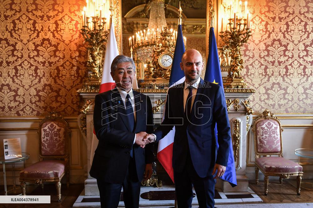 Jean Noel Barrot Welcomes Takeshi Iwaya - Paris