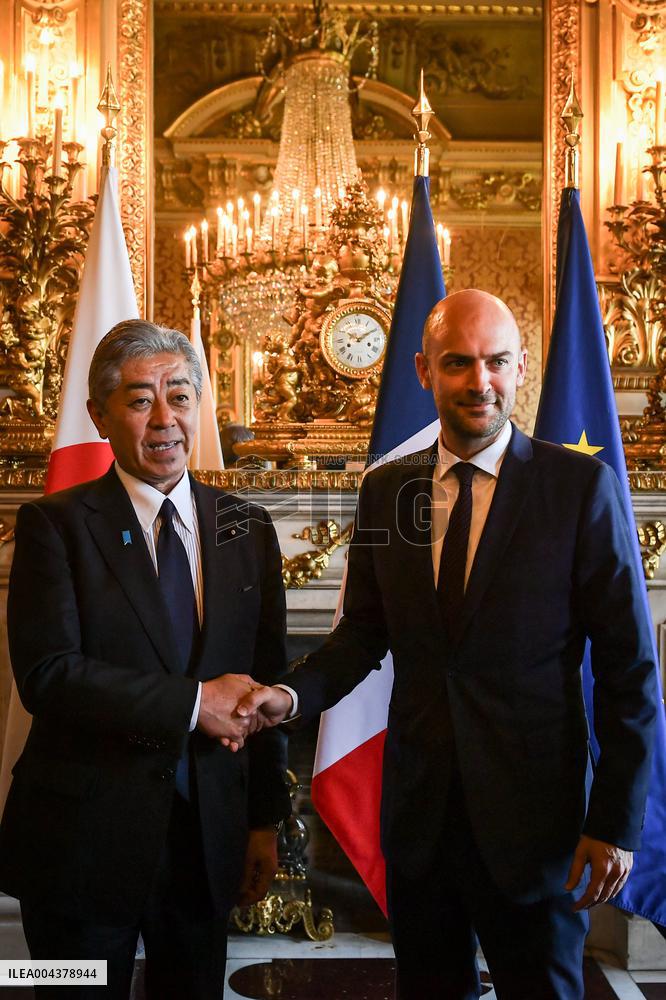 Jean Noel Barrot Welcomes Takeshi Iwaya - Paris