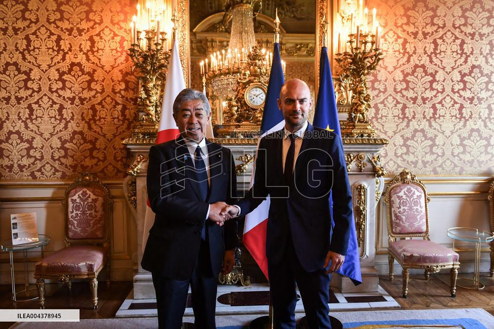 Jean Noel Barrot Welcomes Takeshi Iwaya - Paris