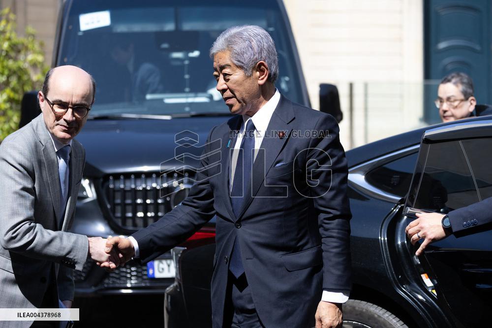 Japanese Foreign Affairs Minister arrives for a meeting at Matignon - Paris