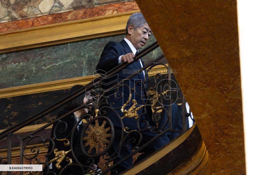 Japanese Foreign Affairs Minister arrives for a meeting at Matignon - Paris