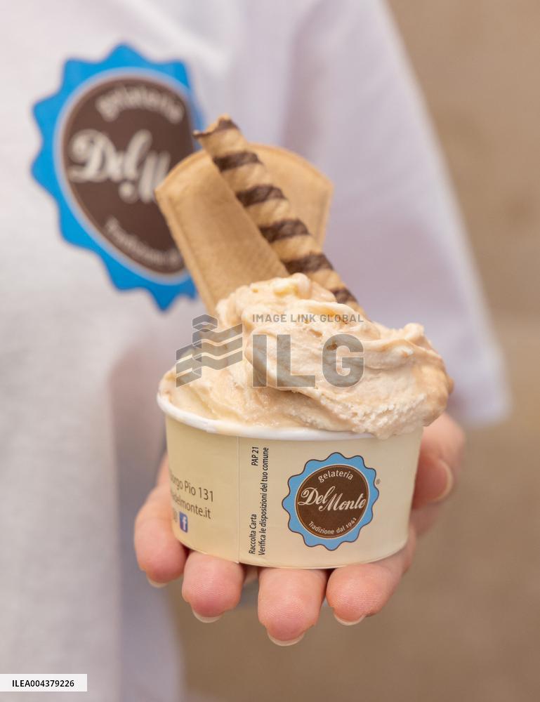 Special Franciscus Ice Cream Flavor - Italy