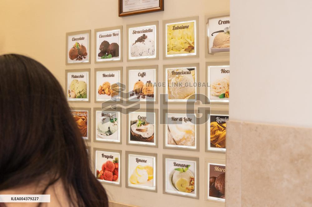 Special Franciscus Ice Cream Flavor - Italy