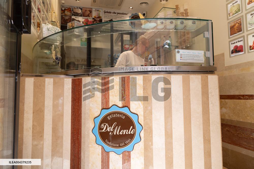 Special Franciscus Ice Cream Flavor - Italy