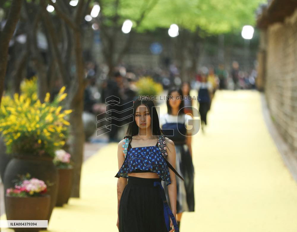 South Korean Fashion Show - Seoul