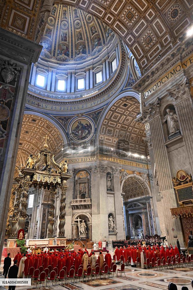Cardinals Attend the Seventh Novemdiale Mass - Vatican