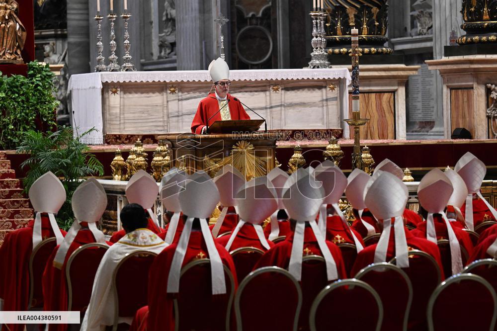 Cardinals Attend the Seventh Novemdiale Mass - Vatican