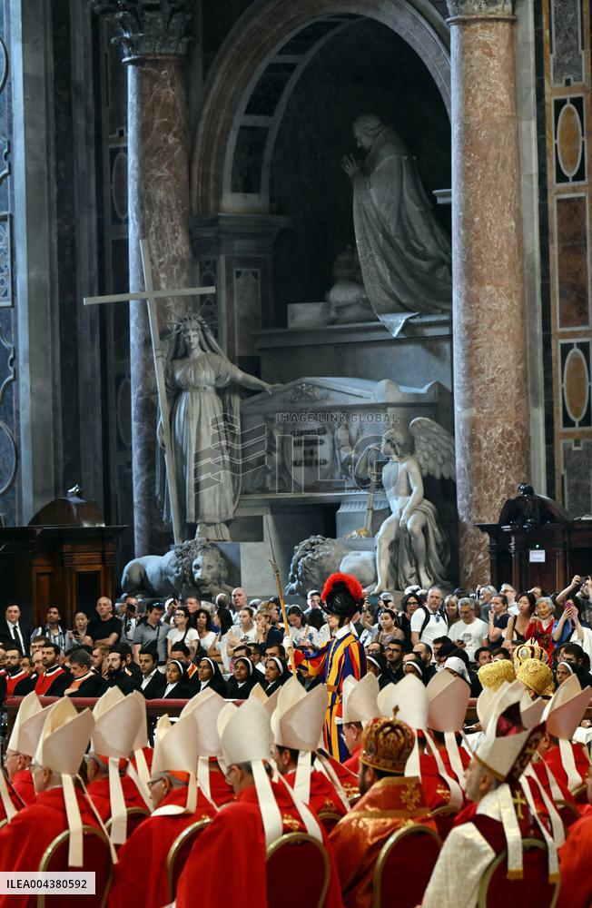 Cardinals Attend the Seventh Novemdiale Mass - Vatican