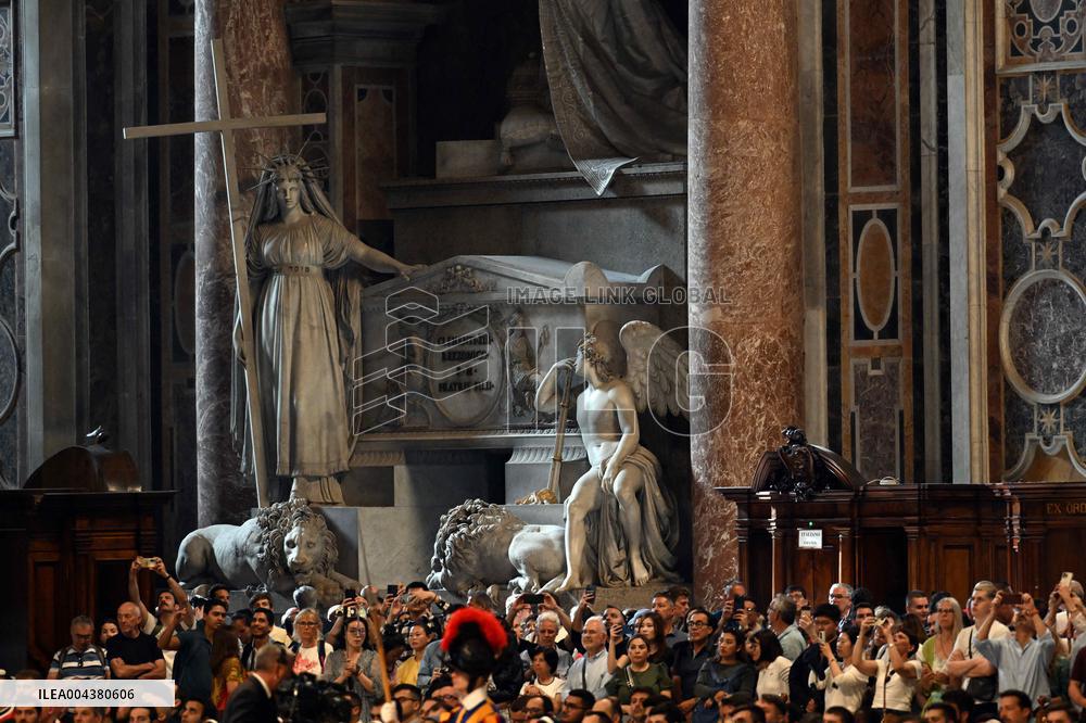Cardinals Attend the Seventh Novemdiale Mass - Vatican