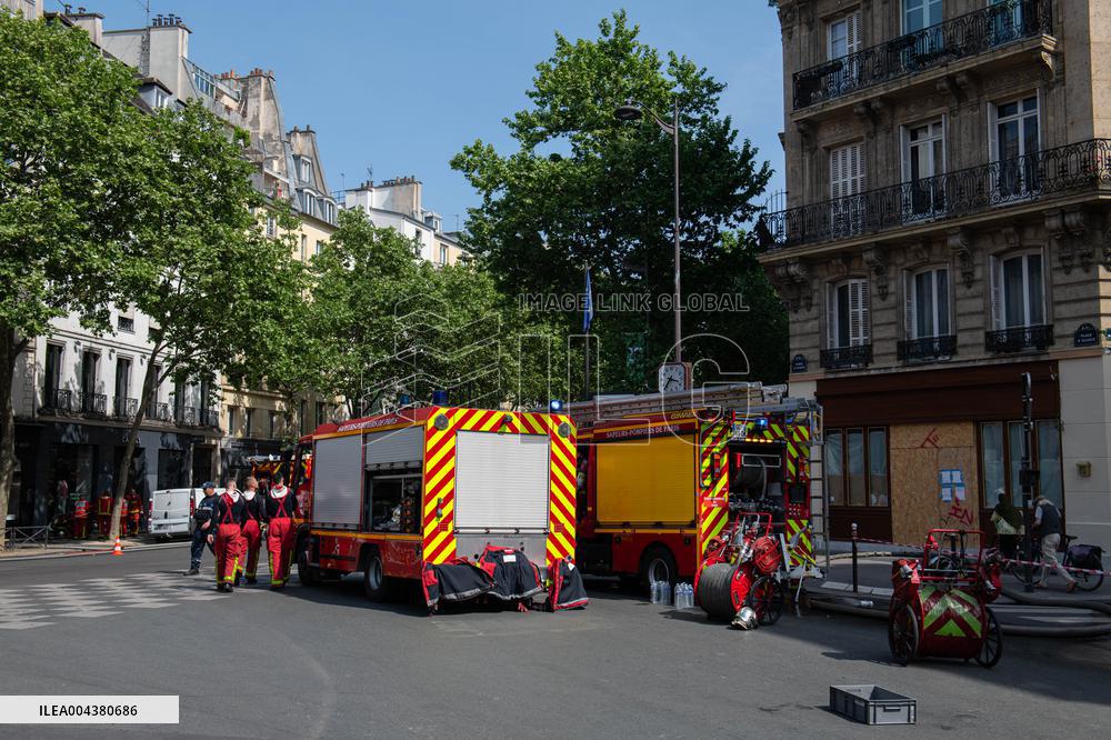 Three Injured in Serious Fire - Paris