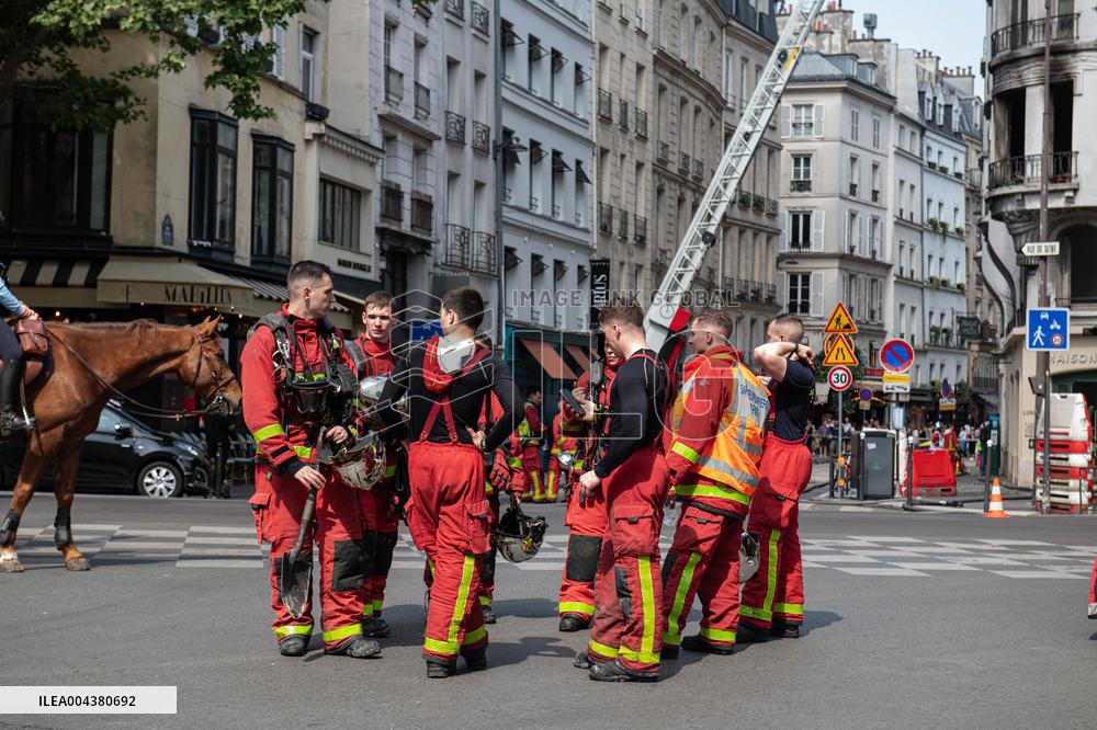 Three Injured in Serious Fire - Paris