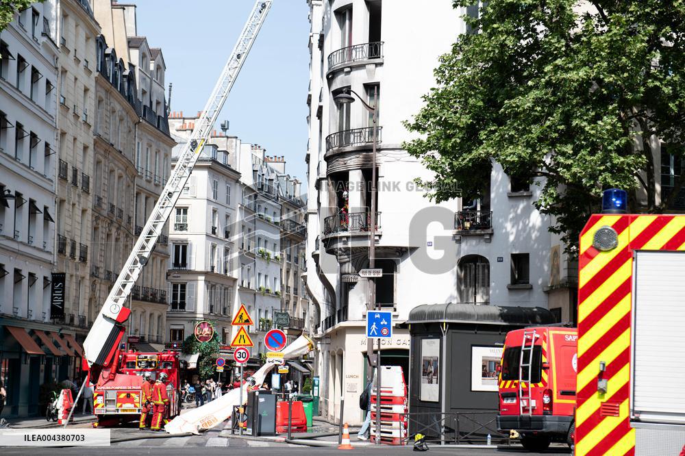 Three Injured in Serious Fire - Paris