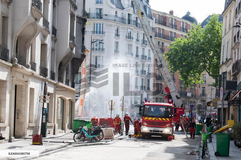 Three Injured in Serious Fire - Paris