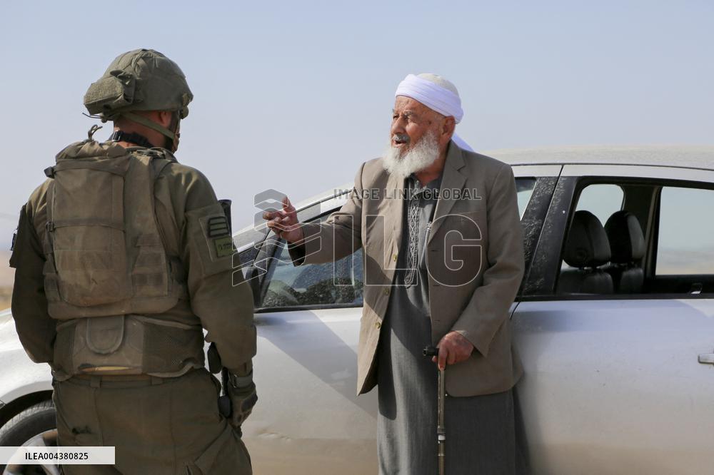 Settlers Occupy Palestinian Land Near Hebron - Palestine