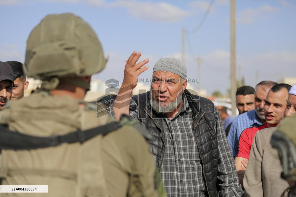 Settlers Occupy Palestinian Land Near Hebron - Palestine