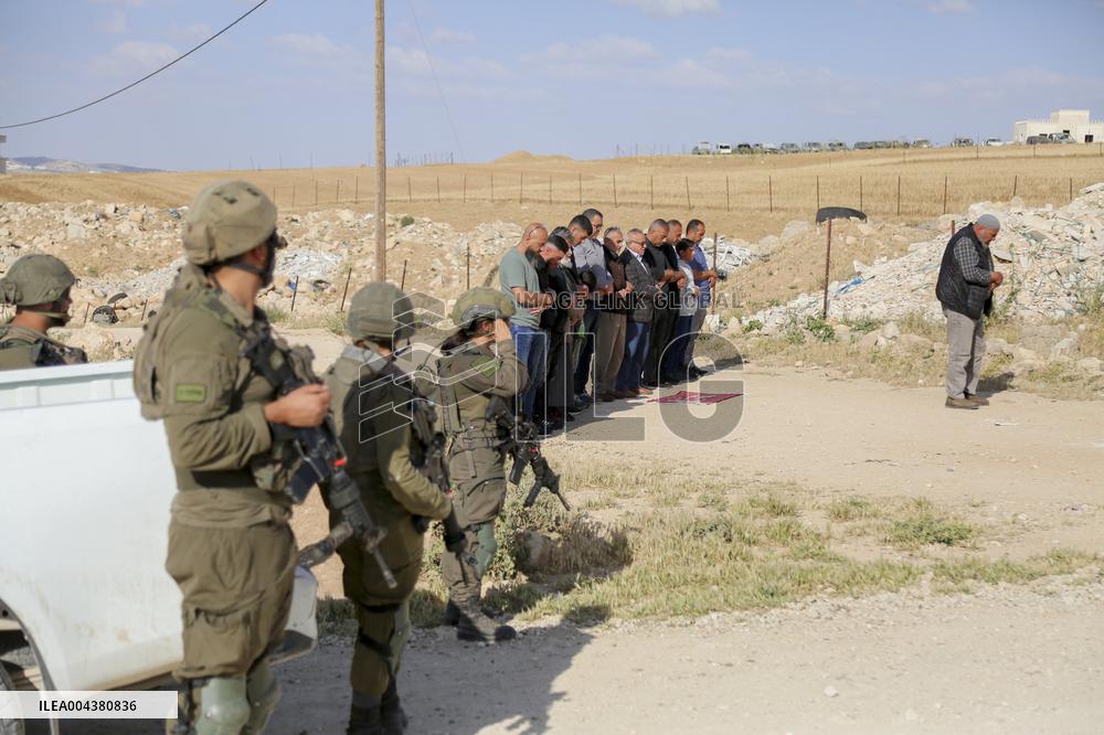 Settlers Occupy Palestinian Land Near Hebron - Palestine