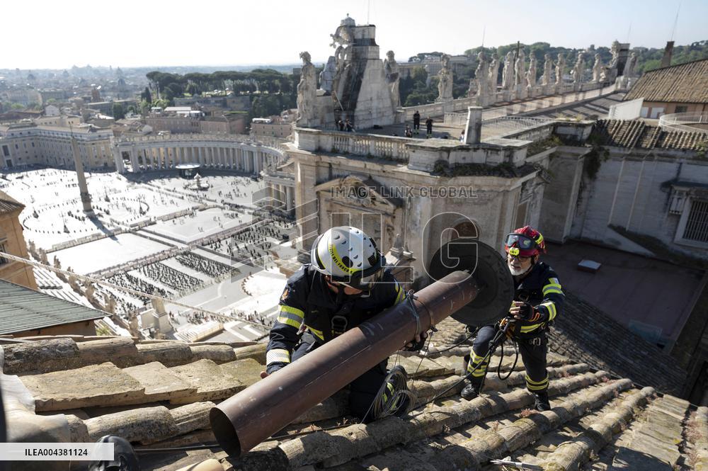 Preparation Of The Sistine Chapel For The Conclave - Vatican