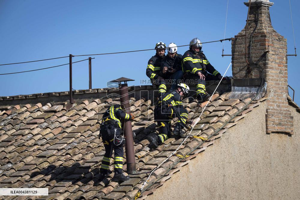 Preparation Of The Sistine Chapel For The Conclave - Vatican