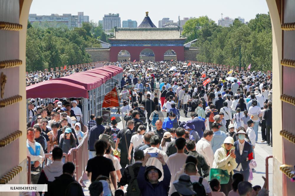 Tour in Beijing During May Day Holiday
