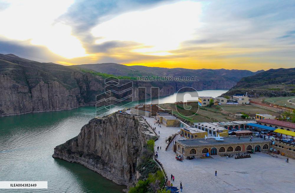Laoniuwan Yellow River Grand Canyon in Hohhot