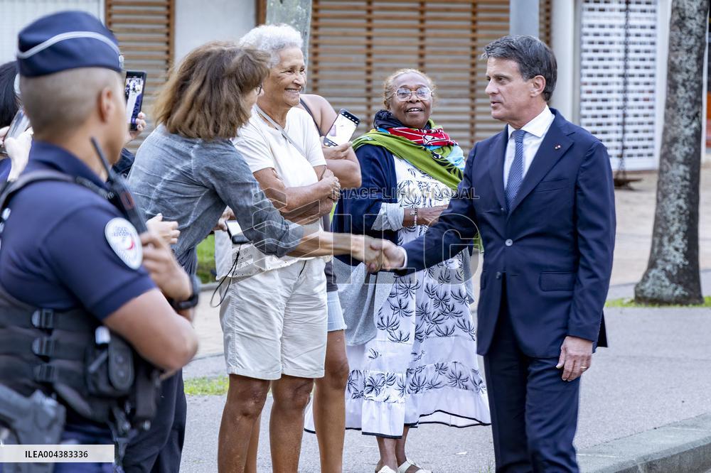 Manuel Valls Visits New Caledonia