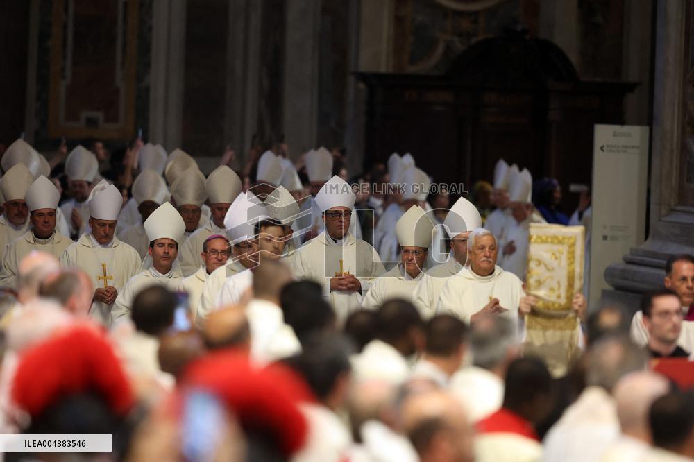 Eighth Mass of The Novendiali in Suffrage of Pope Francis - Vatican