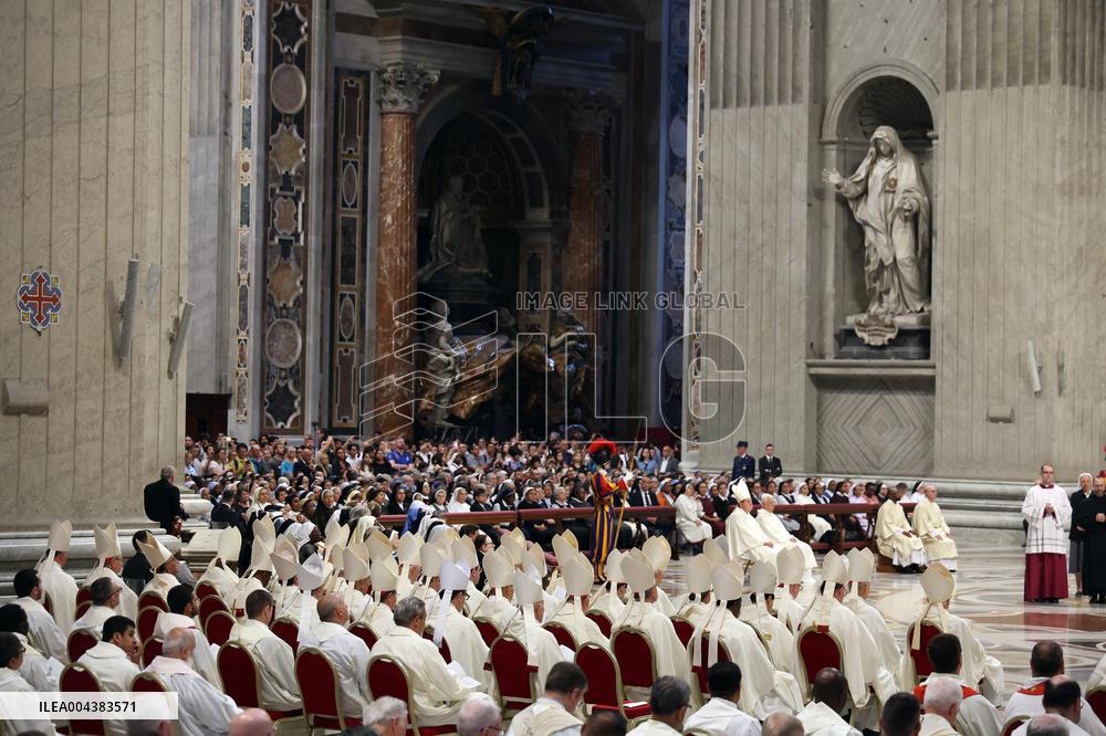 Eighth Mass of The Novendiali in Suffrage of Pope Francis - Vatican