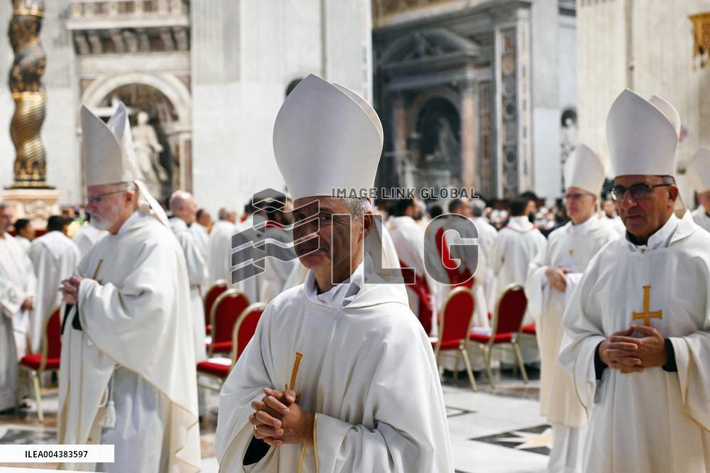 Eighth Mass of The Novendiali in Suffrage of Pope Francis - Vatican