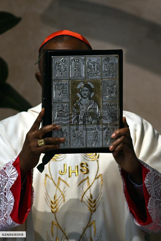 Cardinal Elector Fridolin Ambongo Besungu Celebrates A Mass - Rome