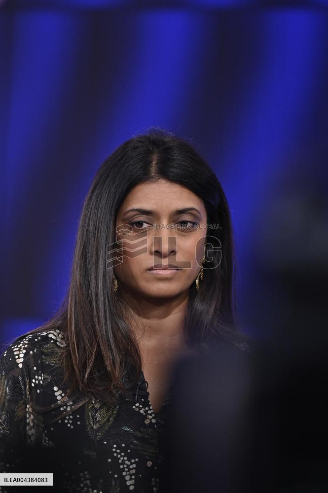 Prisca Thevenot On Dimanche En Politique - Paris