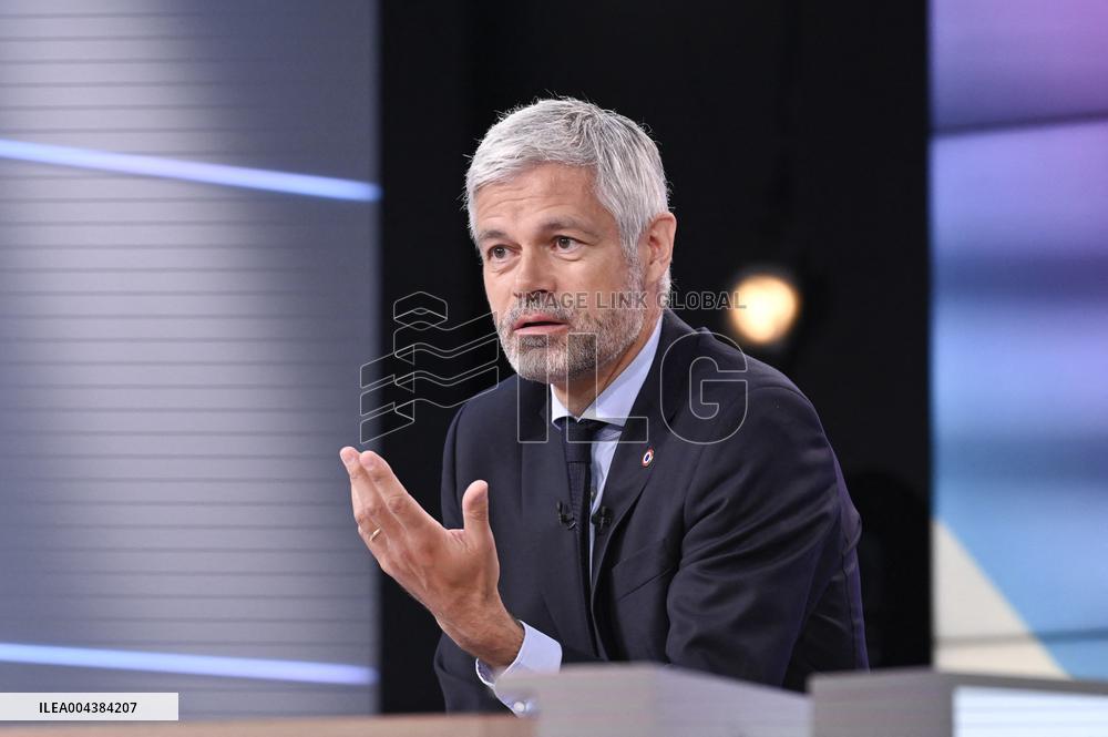 Laurent Wauquiez On Dimanche En Politique - Paris