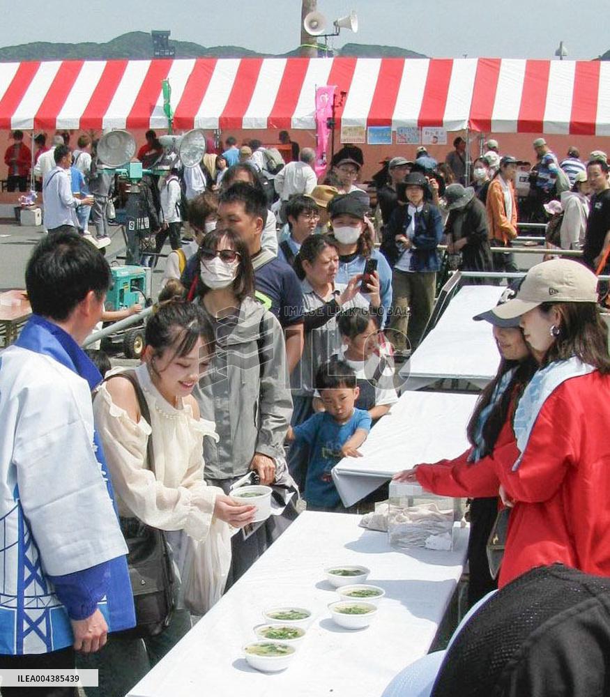 Over 4,000 cups of cooked puffer fish served