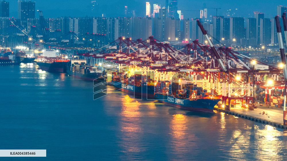 Qingdao Port Container Export