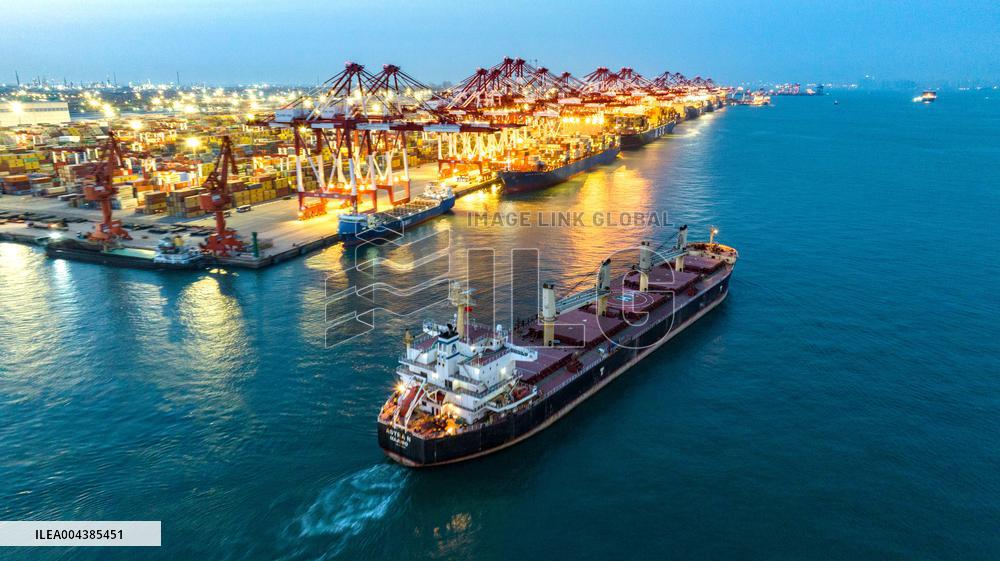 Qingdao Port Container Export