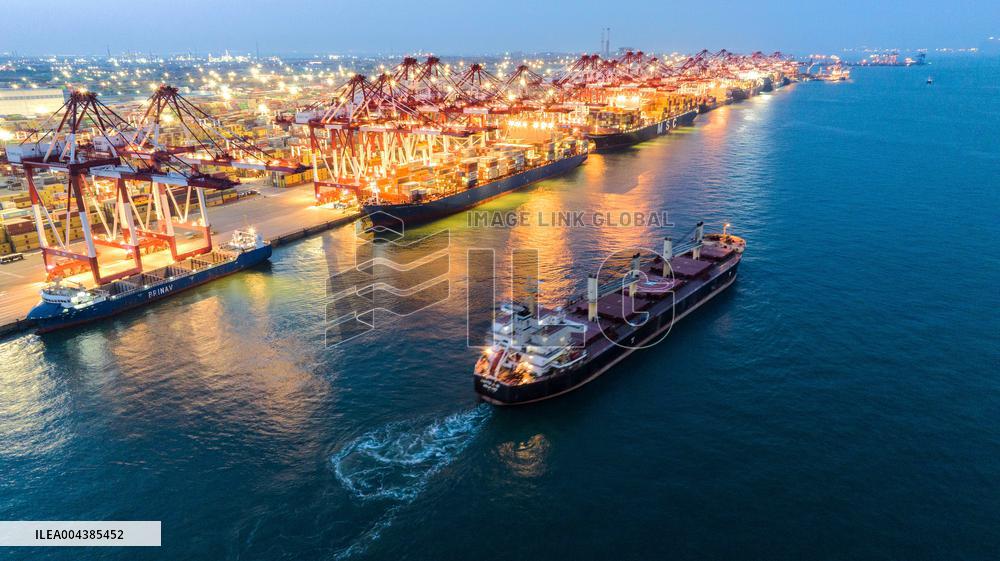 Qingdao Port Container Export