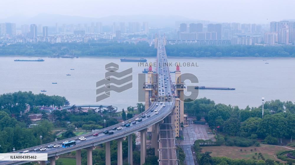 May Day Holiday Return Peak