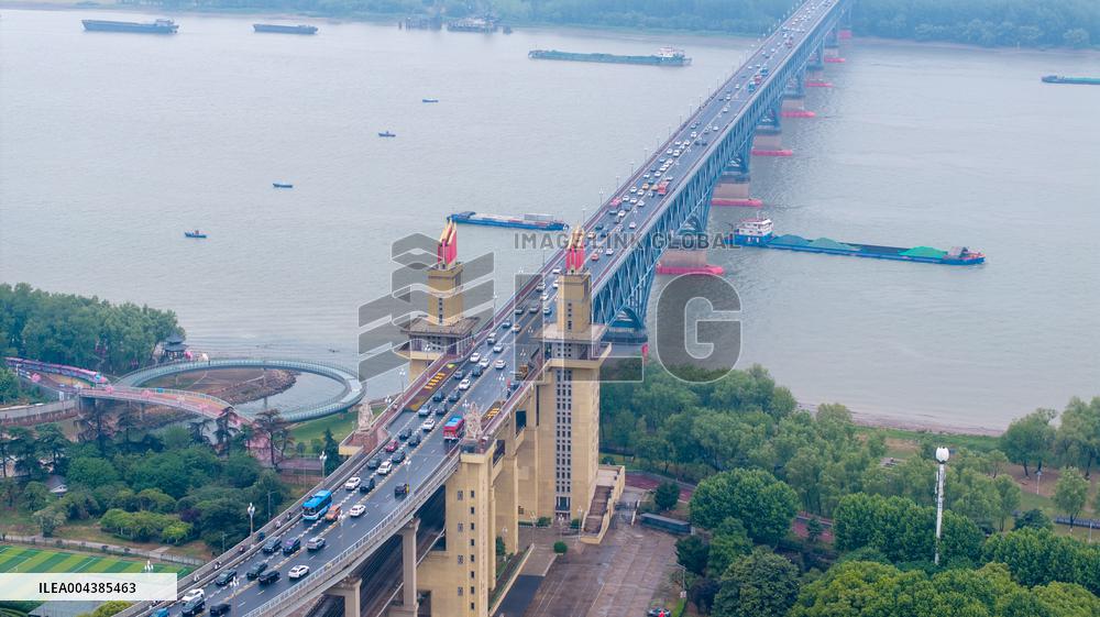 May Day Holiday Return Peak