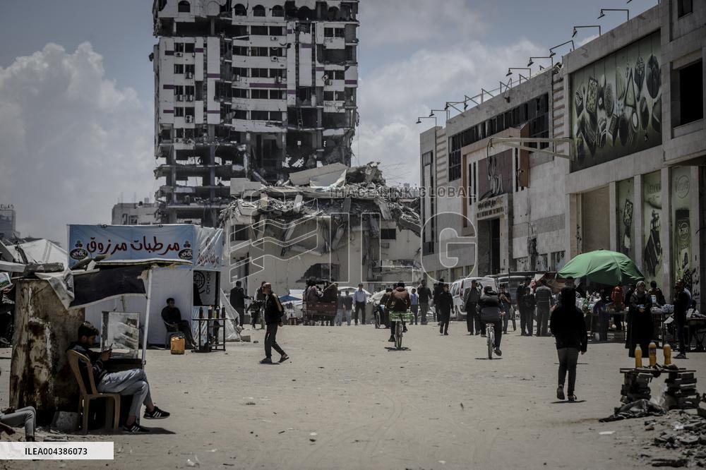 Daily Life of the Displaced in Gaza